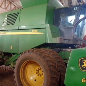 Colheitadeira John Deere 1550 Ano 2010
